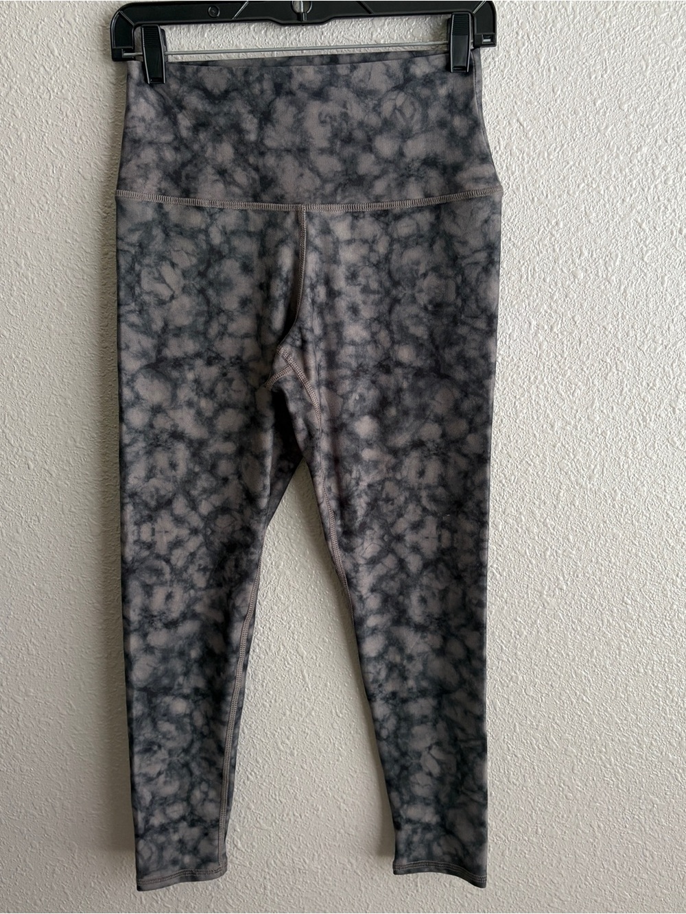 Evolution And Creation 24” Brianna Leggings Marble Tie Dye Print M